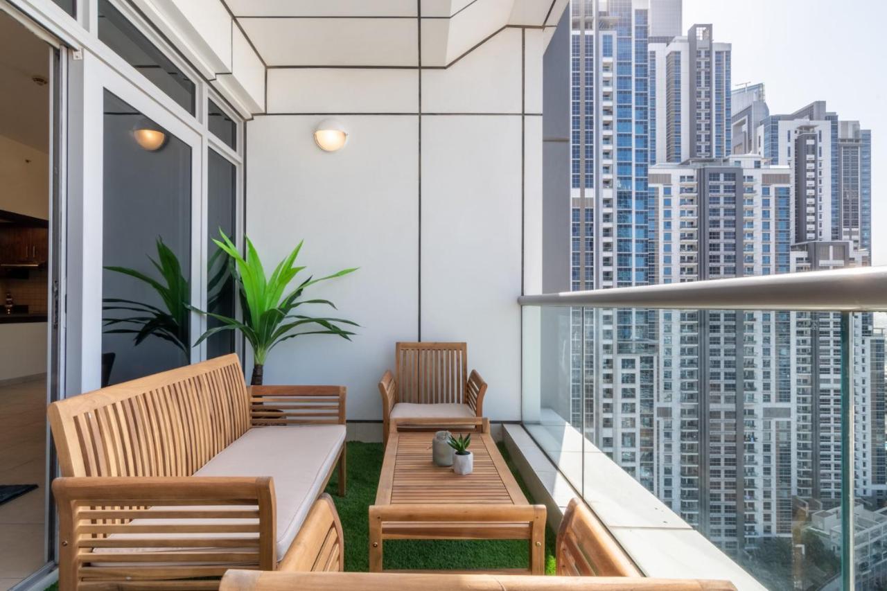 Scenic 2 Bedroom Apartment - Downtown Business Bay Dubai Exterior photo